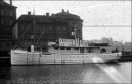 Primus vid Riddarholmen, Stockholm 1927