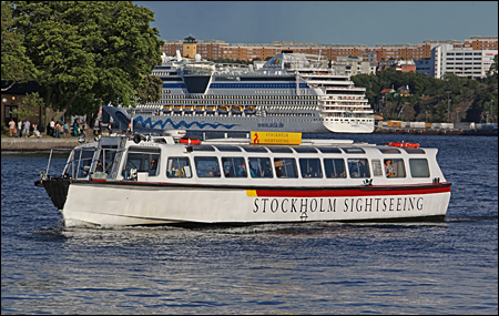 Delfin IV vid Skeppsholmen, Stockholm 2012-07-16