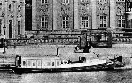 Eleonora vid Riddarhuset, Stockholm