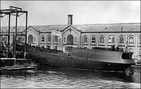 Eskilstuna III sj�s�tts vid Kockums Mekaniska Verkstad AB, Malm� 1908-06-18