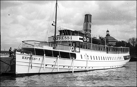 Express I vid Södra Blasieholmshamnen, Stockholm 1913