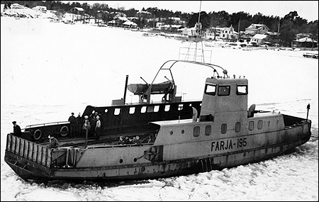 Frja 61/195 vid Furusund 1964-02