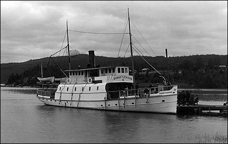 Nordstjernan vid Sulviks brygga, Arvika 1910-06-25