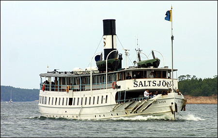 Saltsjn utanfr Gruvbryggan, Ut 2004-07-18